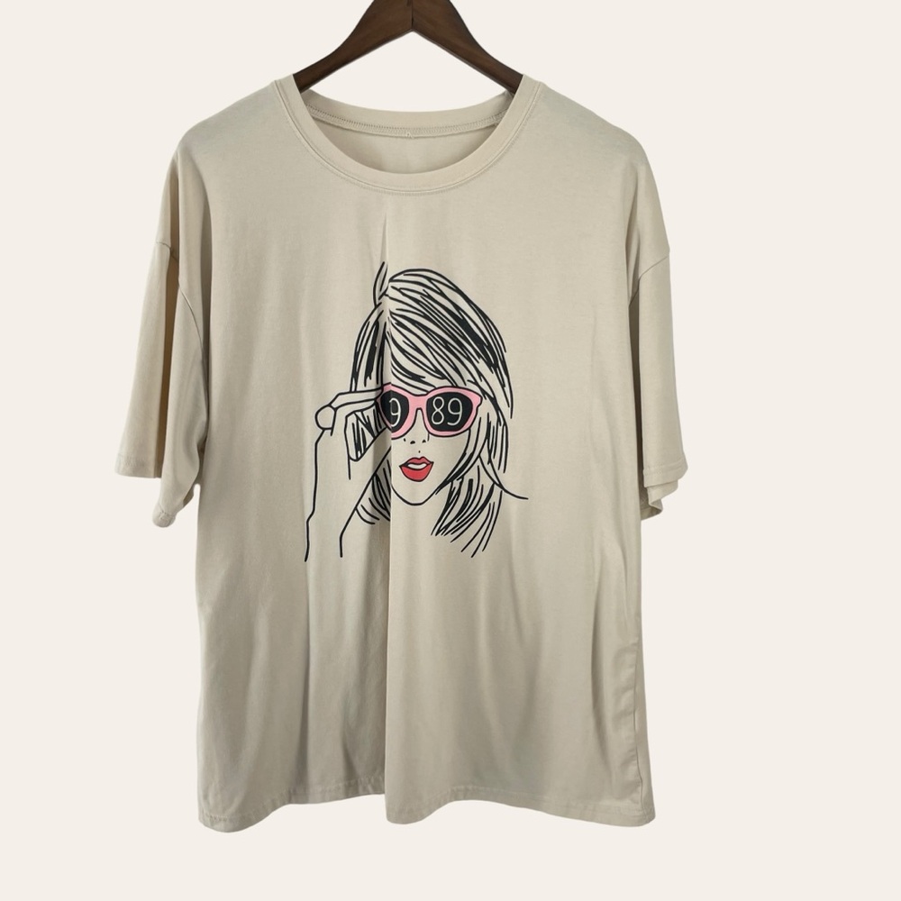 Taylor Swift Beige 1989 Crew Neck Shirt Size 3XL